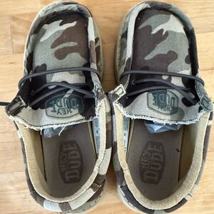Hey Dude Kids Camo Shoes Size 12